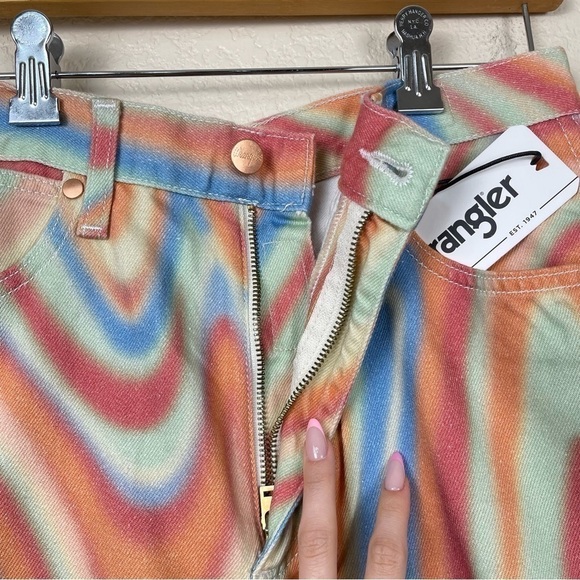 Wrangler Wild West 603 High Rise Straight Rainbow Wave Jeans Size 28X28 Women - Picture 4 of 15